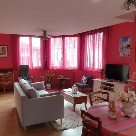 Appartement LA VIE EN ROSE Périgueux Exterior foto